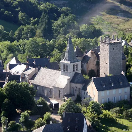 Du Portail Fleuri Senergues