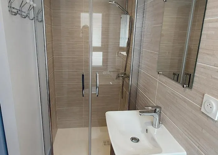 Bed & Breakfast Du Portail Fleuri Senergues