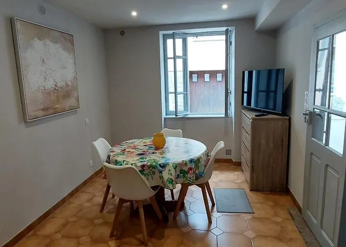 Bed & Breakfast Du Portail Fleuri Senergues