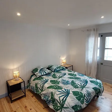 Du Portail Fleuri 3* Senergues