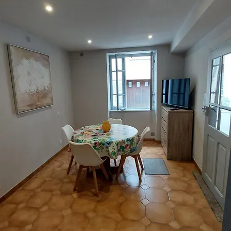 住宿加早餐酒店 Du Portail Fleuri Senergues