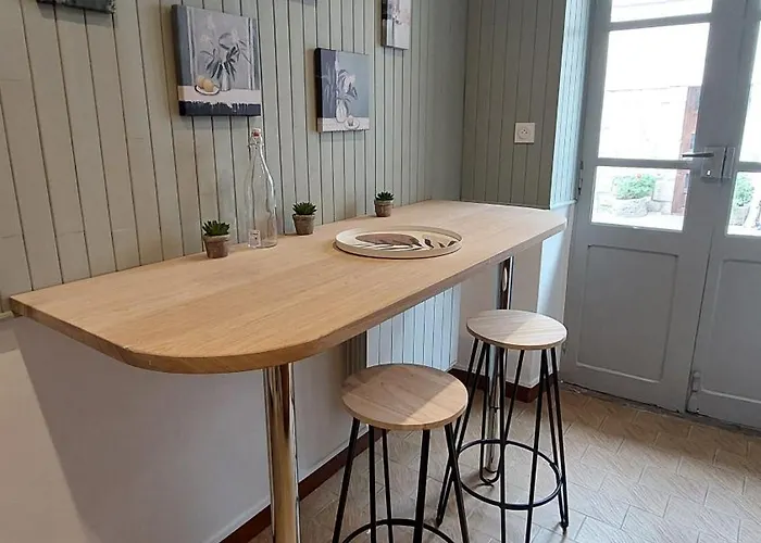 Du Portail Fleuri 3* Senergues